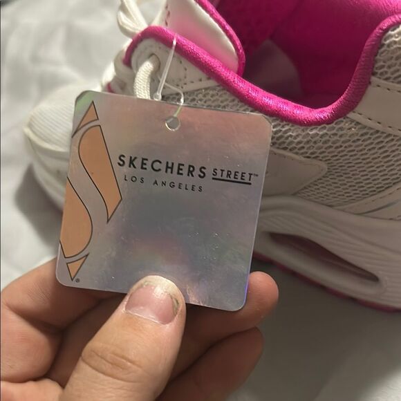 Skechers White Sneakers with Pink Highlights - Picture 4 of 5